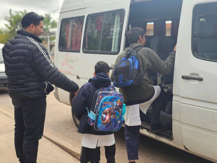La Escuela N° 5 Roberto Saúl ya cuenta con transporte escolar para sus alumnos