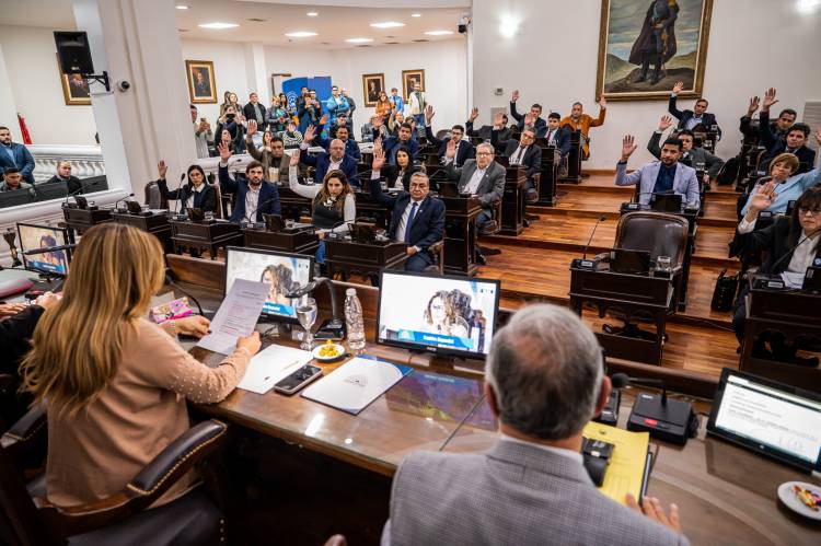 Legislatura: rechazaron la renuncia de la jueza Norma Abate de Mazzucchelli e irá a Juris de Enjuiciamiento