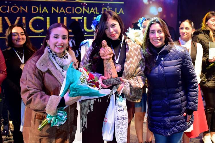 Mariel Contrera, ganadora en la 83° fiesta nacional de la olivicultura 2024