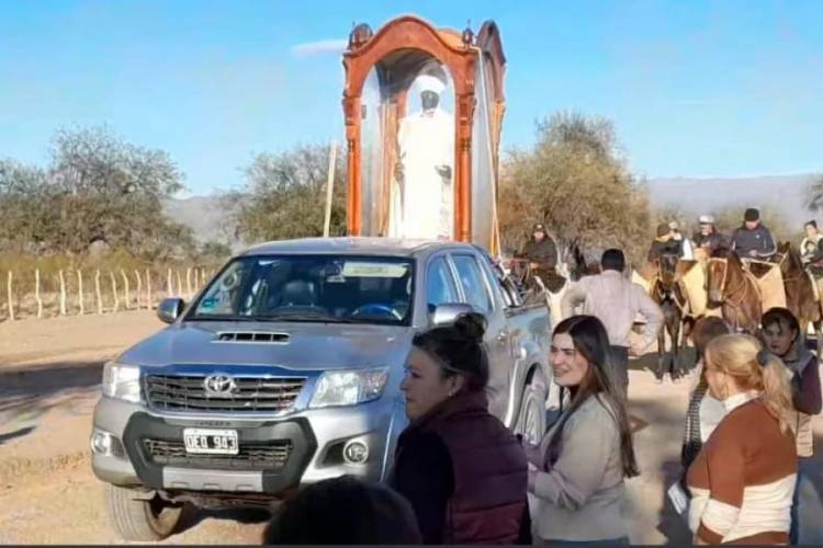 San Nicolás visitó a los llanos riojanos