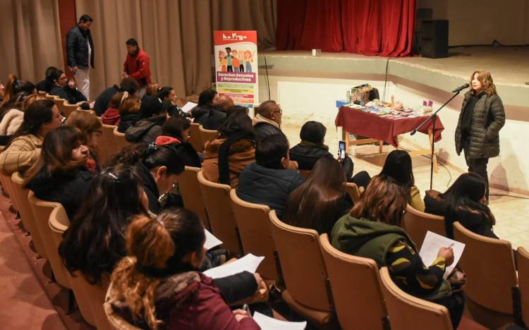 El Ministerio de Salud concretó una jornada de concientización y prevención de ITS en Rosario Vera Peñaloza