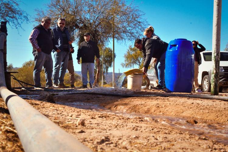 El Gobierno provincial comienza con la construcción de un acueducto en Ñoqueve