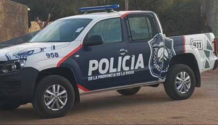 Un hombre murió luego de caerse de su caballo mientras corría unos burros