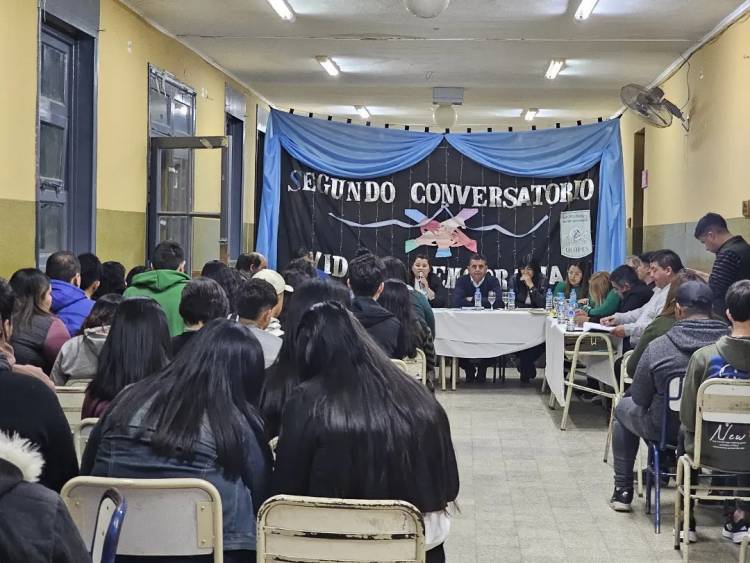 En Ulapes: seguimos aportando al desarrollo de la democracia