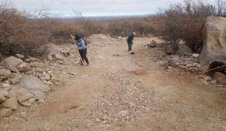 Çaminos Vecinales: Realizan tareas de mantenimiento y reparación en zonas de las sierras