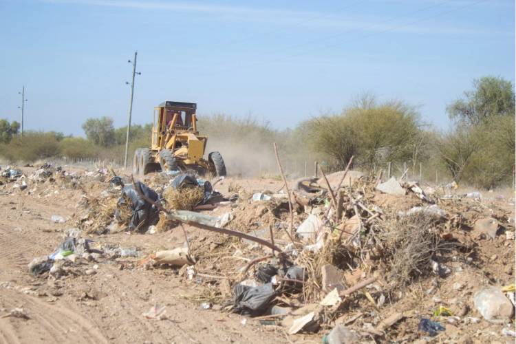 Accesos a Chepes: realizan trabajos de limpieza y erradicación de microbasurales