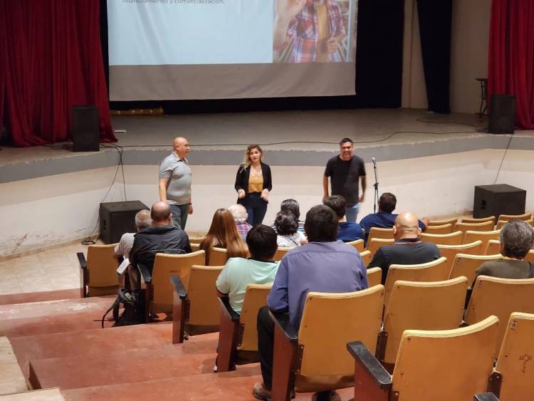 Multiespacio: Presentación del Programa de Integración Agroindustrial Riojano PIAR