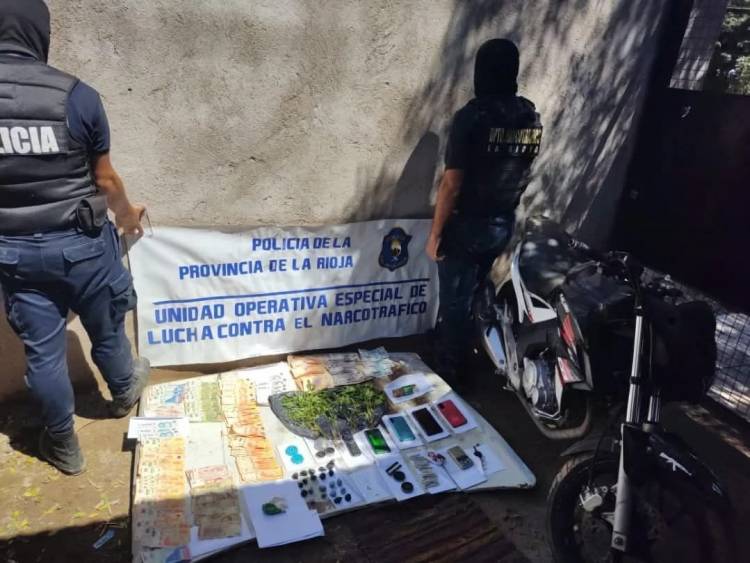 La Policia realizó dos allanamientos en Chamical