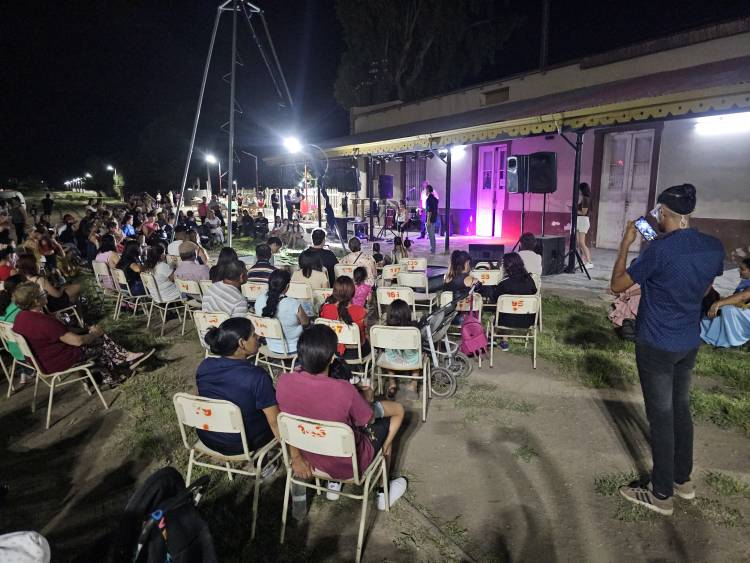 Con canto, danza y poesía: Familias chepeñas disfrutaron de la 2º Peña de la Estación