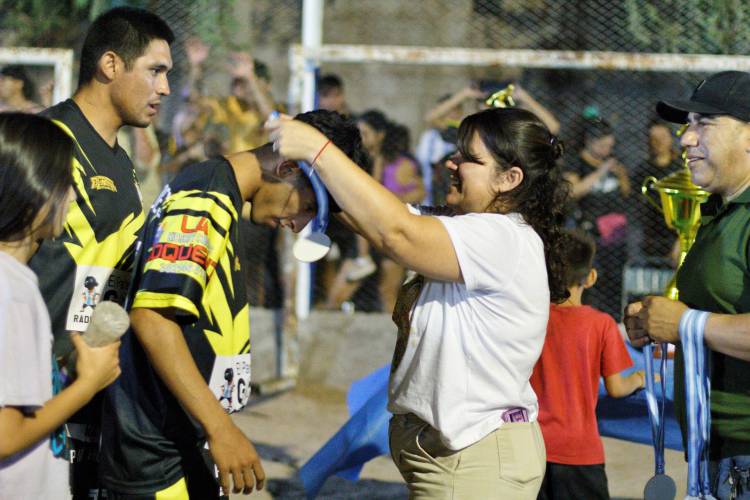 Municipio Rosario V. Peñaloza acompaño en la gran final de la Liga Independiente