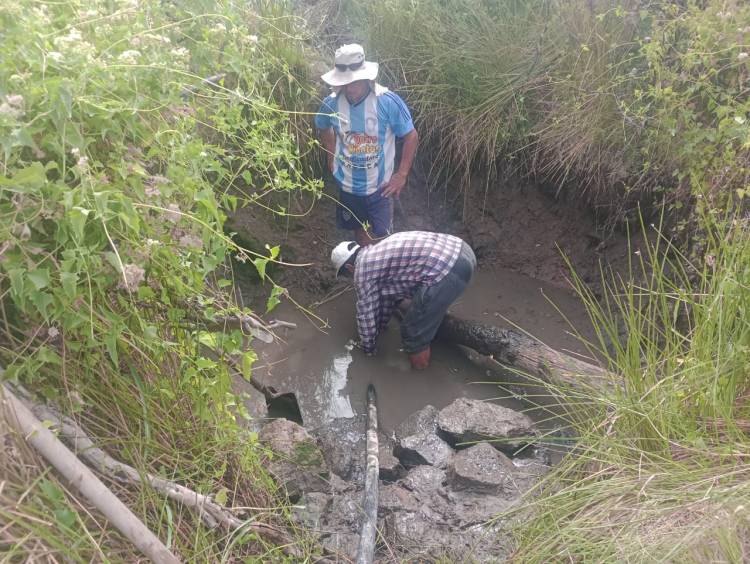 Sondeo y excavación de pozos balde en Sierra de las Minas