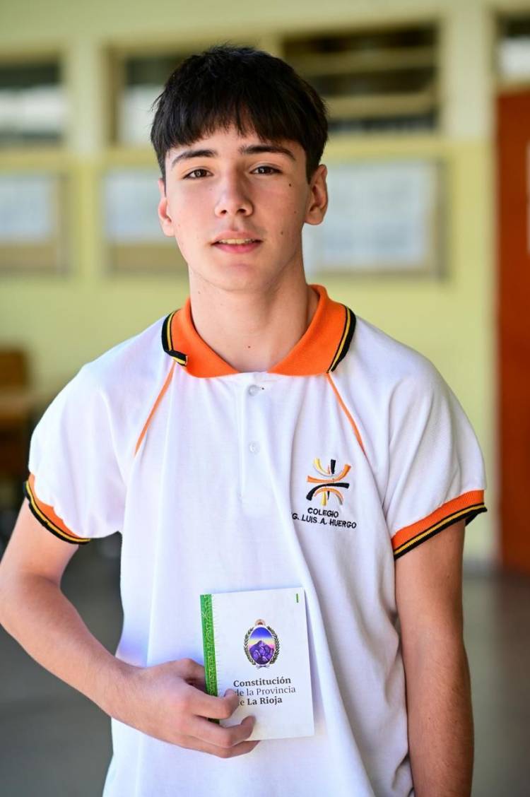 Más de 6500 estudiantes del Secundario prometen Lealtad a la Constitución de La Rioja por primera vez desde su sanción