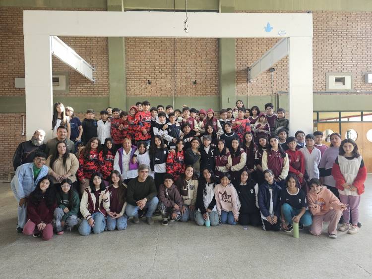 Malvinas y las Nuevas Generaciones: conversatorio sobre Malvinas con alumnos de 7° grado