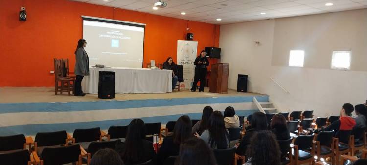 UNLaR Chepes: Conversatorio de “Inclusión o Integración?”