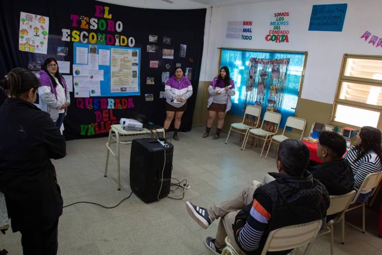 Innovación y Tecnología: visita a la comunidad de El Totoral y Villa Casana en la Feria de Ciencias 2025
