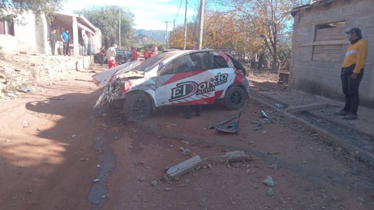 Dos autos de rally chocaron en Olta y una vecina terminó hospitalizada