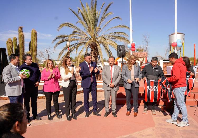 Quintela puso en valor en Patquía la importancia del trabajo conjunto entre el Gobierno provincial y los municipios