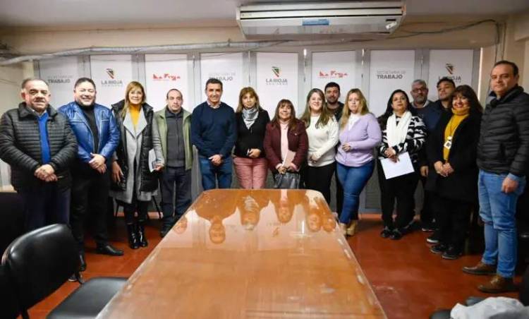 Ningún docente que esté frente al aula cobrará menos de $770.000