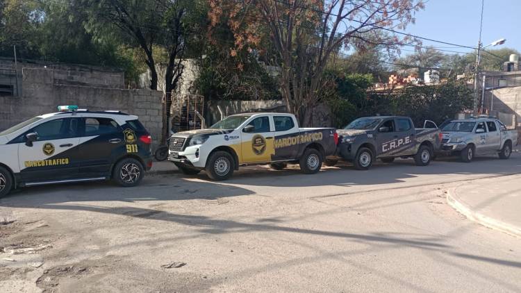 Tres allanamientos en la Capital: detenidos y secuestro de droga y dinero