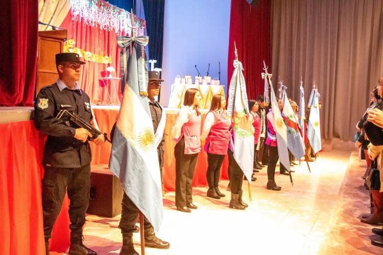 Un Nuevo Logro Educativo: Acto de Colación del ISFD Rosario Vera Peñaloza