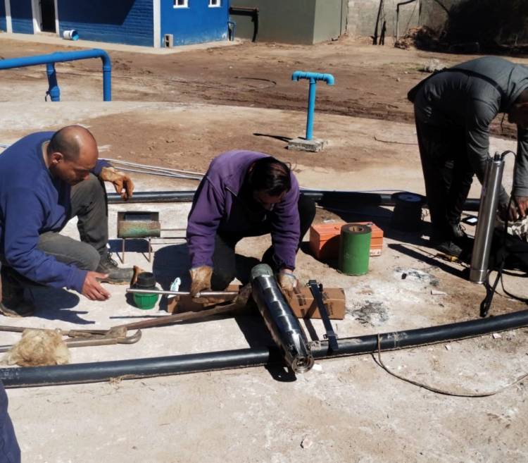Planta Potabilizadora Chepes: Recambio de electrobomba en el suministro de agua de la red domiciliaria