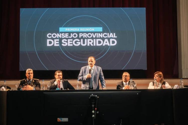 Quintela encabezó la primera reunión del consejo provincial de seguridad