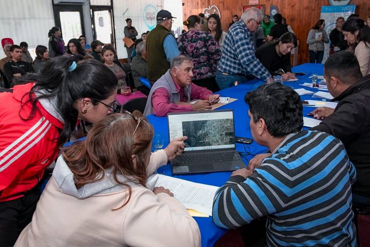 Escrituración gratuita: la Provincia fortalece la seguridad jurídica de más de 150 familias de Ulapes