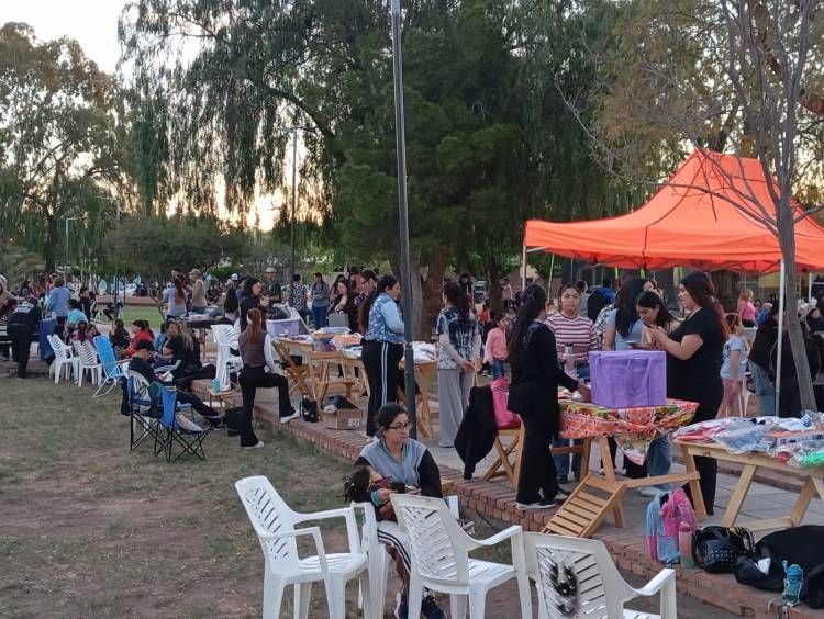 Fiesta de la Primavera y del Estudiante en Chepes: una celebración de juventud, música y amistad