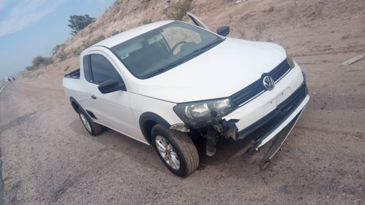 Camioneta colisiona con animal suelto en la Ruta 141 en Chepes