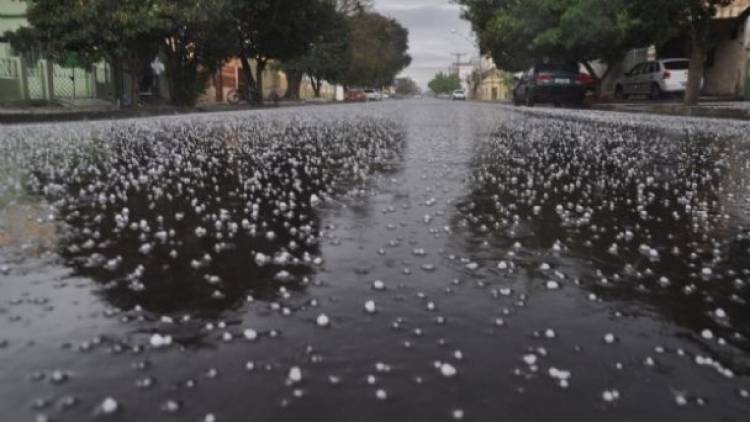 Tormentas y granizo en el sur riojano: Catuna registró 23 milímetros