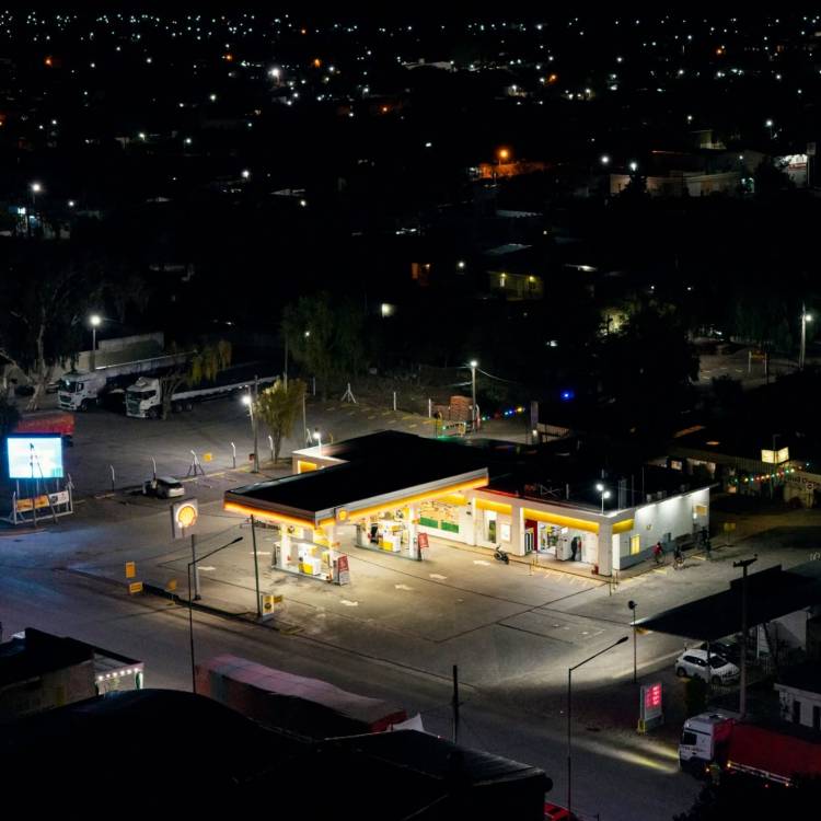 Chepes: La estación de servicio Shell celebró 65 años de trayectoria familiar