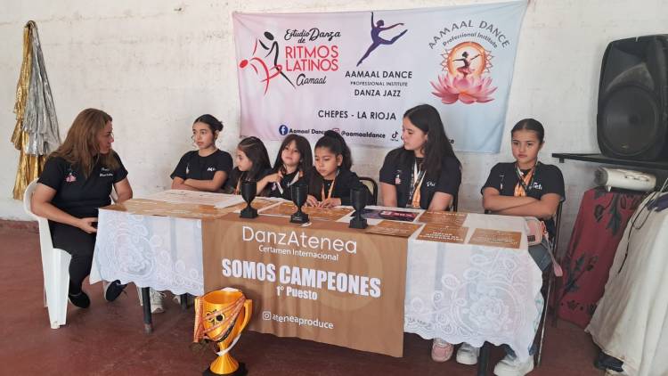 Conferencia de prensa: Amaal Dance presentó sus logros en el Certamen Internacional Danza Atenea