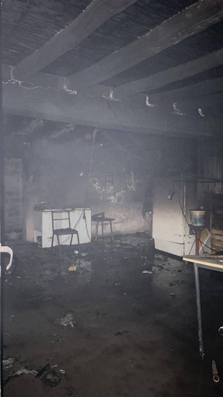 Un rayo habría provocado un incendio que dañó una vivienda en Las Jarillas