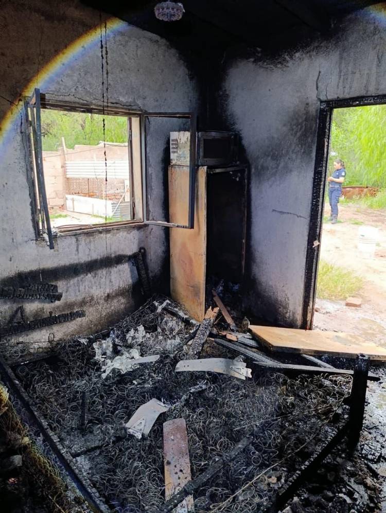 Incendio provocó importantes daños en una vivienda en Milagro