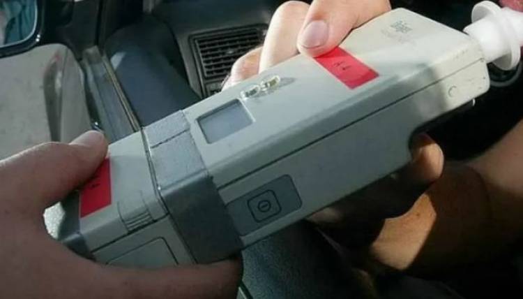 Retuvieron a una conductora por circular en estado de ebriedad en Chepes