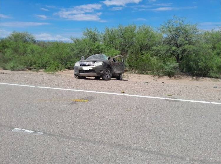 Vuelco sobre Ruta 40 en el límite con Catamarca: una familia de Chilecito involucrada