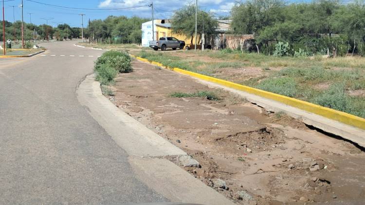 Las intensas lluvias provocaron socavones en la Ruta del Peregrino cerca de Chepes