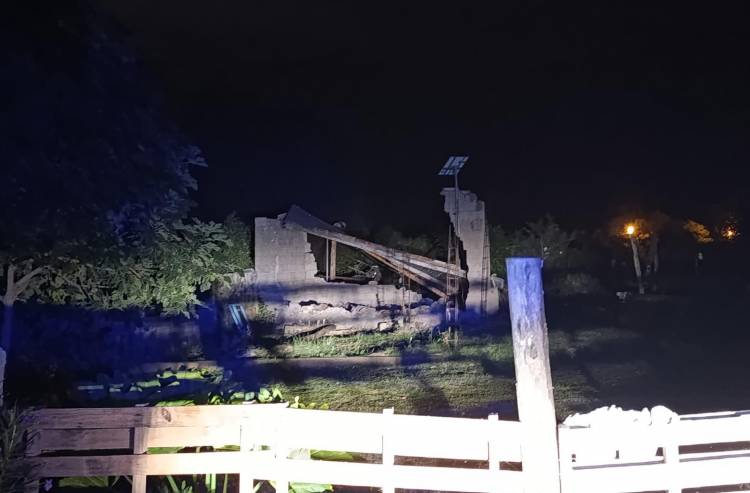 Chamical: un hombre ingresó a la casa de su ex, le robó y destruyó la vivienda con ayuda de familiares