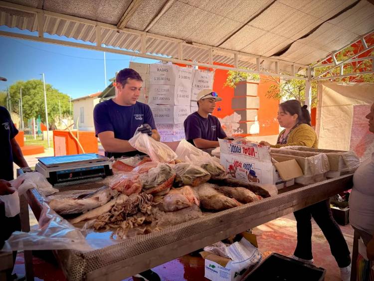 Mercado Popular Federal: pescado para todos en Chepes
