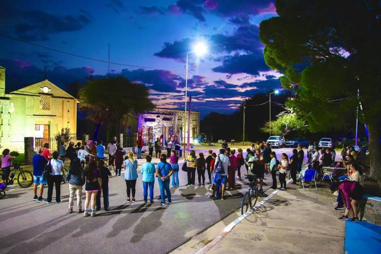 Chepes vivió una multitudinaria jornada de fe y encuentro durante Semana Santa