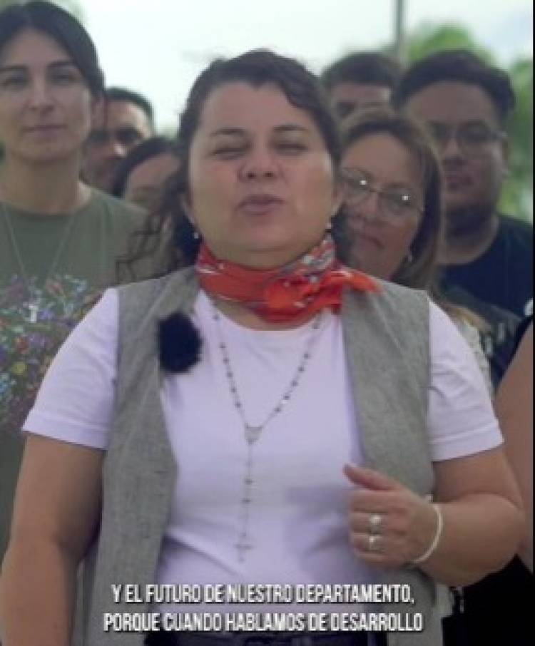 La intendente Laura Carrizo Arce anunció el Plan de Recuperación y Mejoramiento Vial para todo el departamento