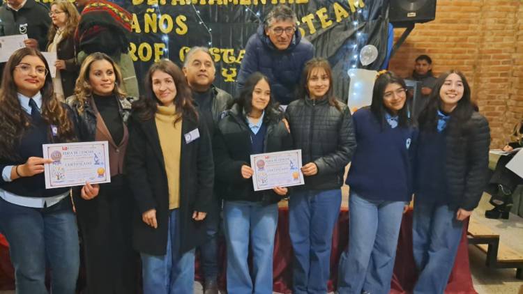 Alumnos de Maestro Mayor de Obras de la E.P.E.T. N.º 1 clasificaron a la instancia provincial de la Feria de Ciencias