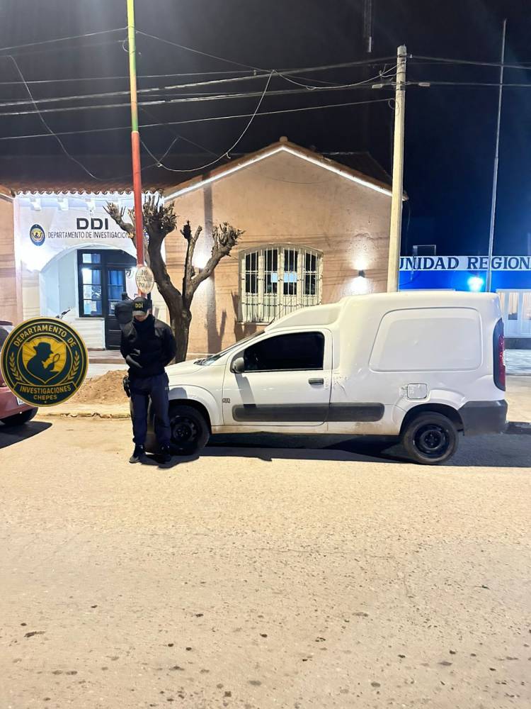 Trasladaron a Chepes una camioneta secuestrada en San Luis por una causa de estafa