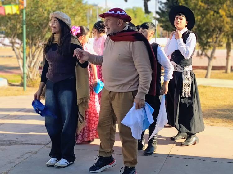 En encuentro danza y la amistad se resalizó de una nueva tarde de Vacaciones de Invierno