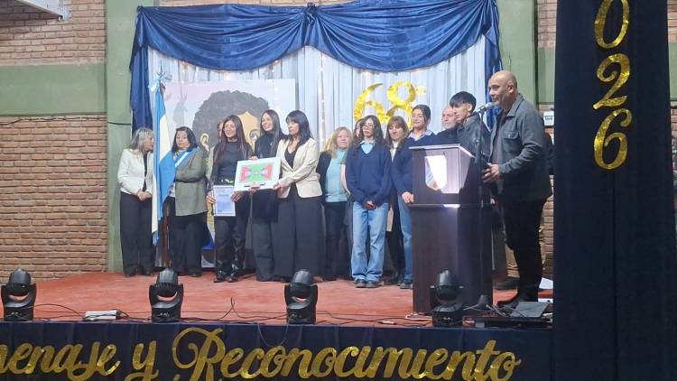 De las aulas a la comunidad: alumnos de la EPET N.º 1 proyectaron una multicancha para la Escuela Normal de Chepes