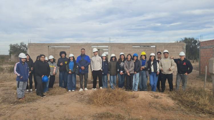 La Dirección de Obras y Servicios Públicos recibió a estudiantes de Maestro Mayor de Obras en el Plan Angelelli