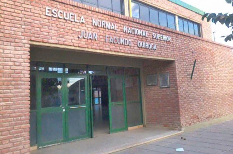 Robaron la bicicleta de una niña que recorre varios kilómetros para ir a la escuela en Chepes