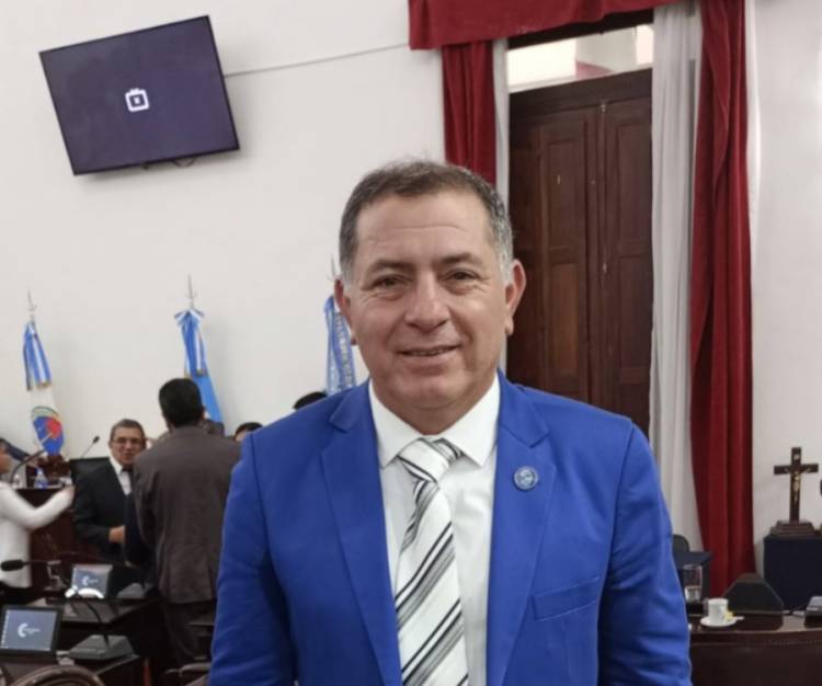 Luis Arce confirmó su candidatura para presidir el PJ en Rosario Vera Peñaloza