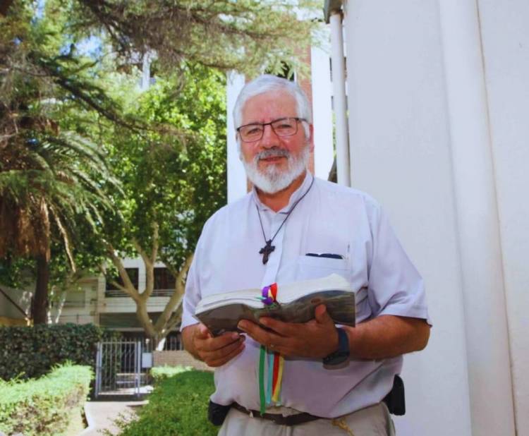 El párroco de Chepes destacó el mensaje de esperanza y unidad ante la llegada del papa León XIV a la Argentina